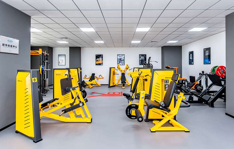 李永波国际羽毛球俱乐部YABO.COM体能中心